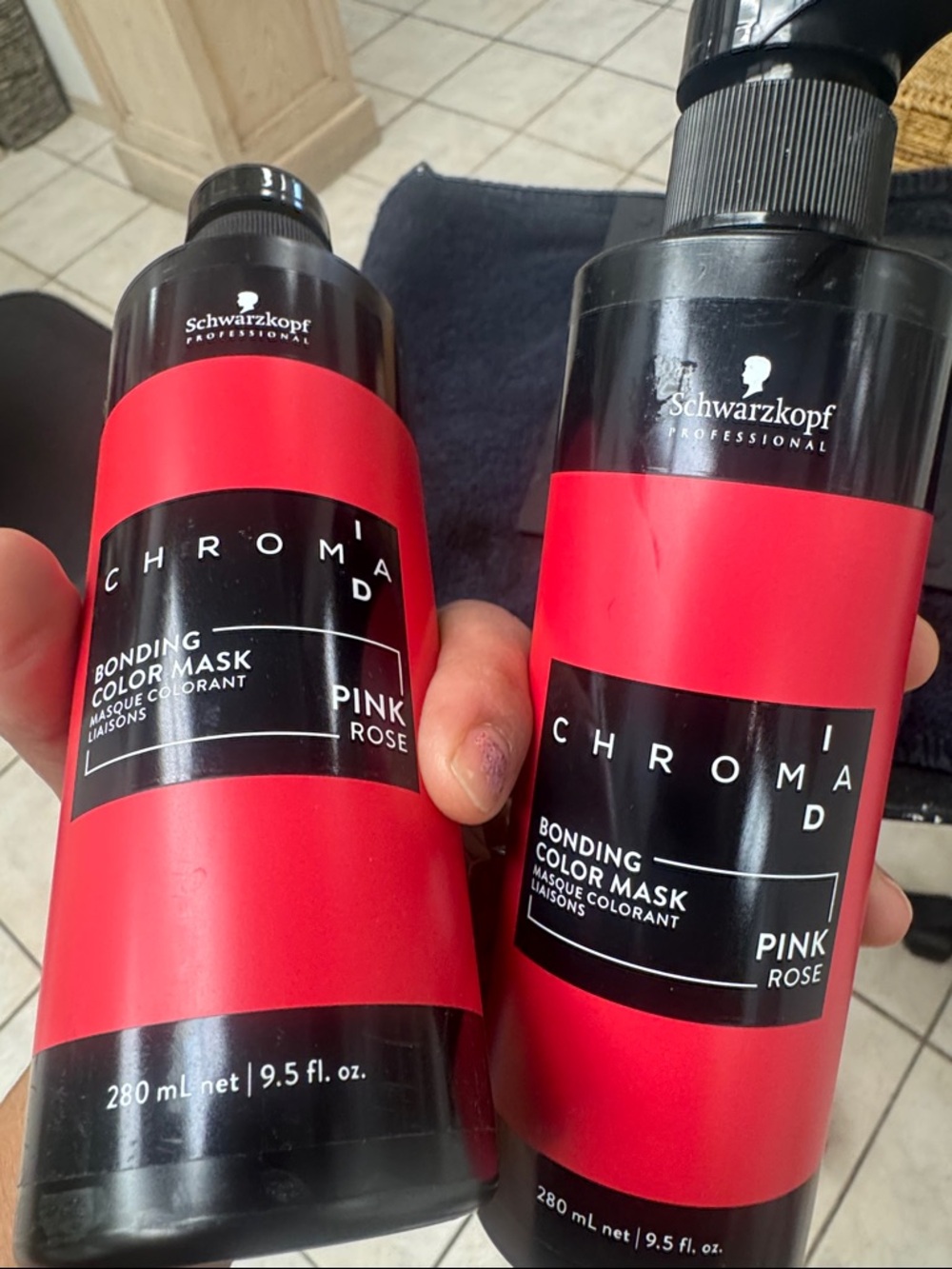 Schwarzkopf Chroma ID Bonding Color Mask - Pink (1 Bottle Available)